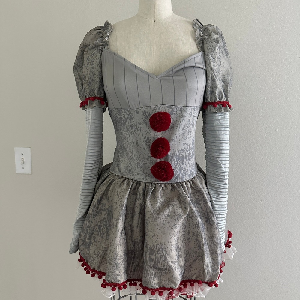 IT Chapter Two Pennywise Costume Dress Small Gray Red Pompom Horror Cosplay